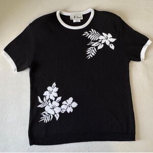NTouch Vintage Black Floral Knit Sweater Size M/L Short Sleeve Contrast Trim Top